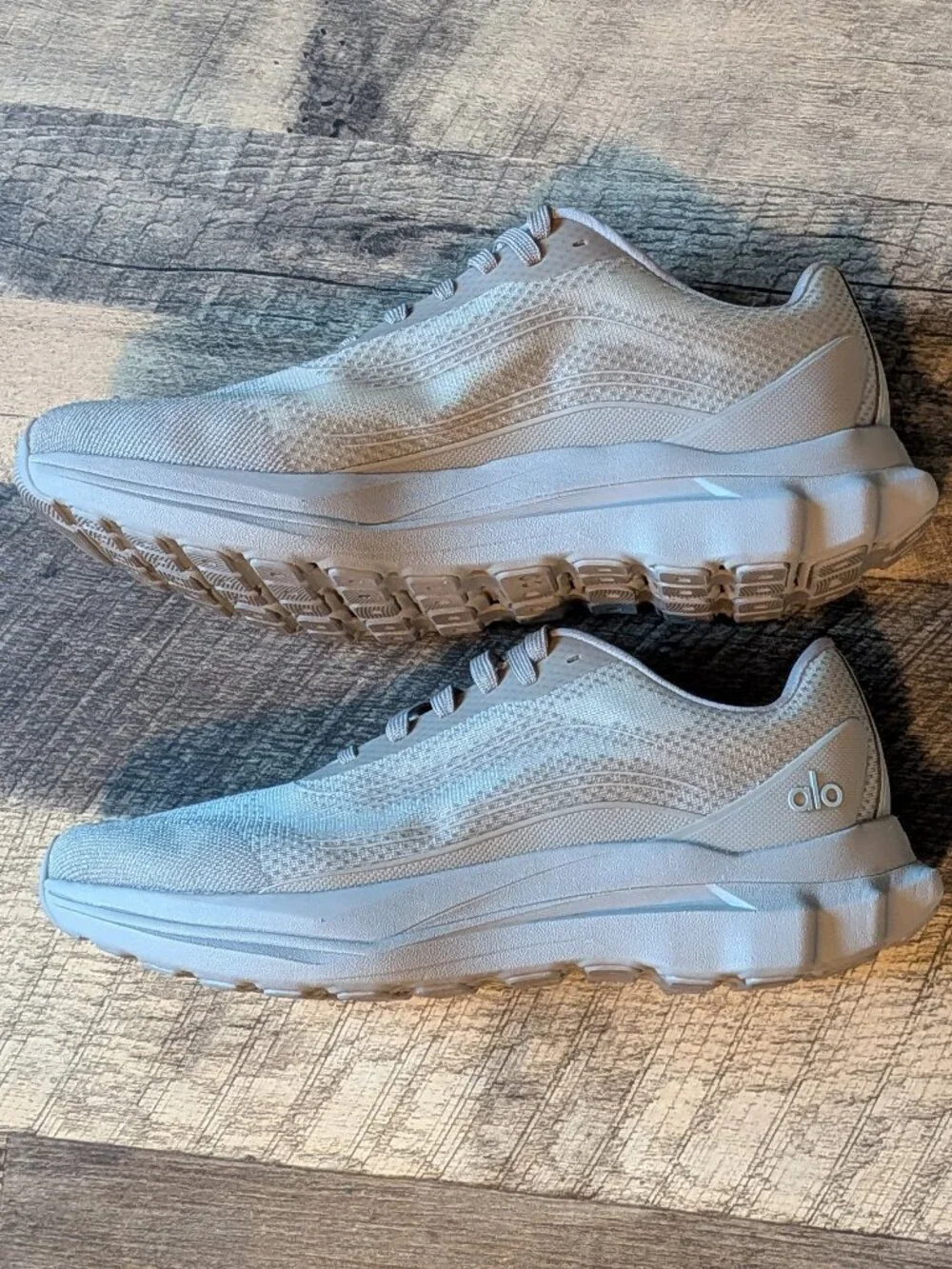 Alo Runner Shoes Gravel Breathable Mesh Upper